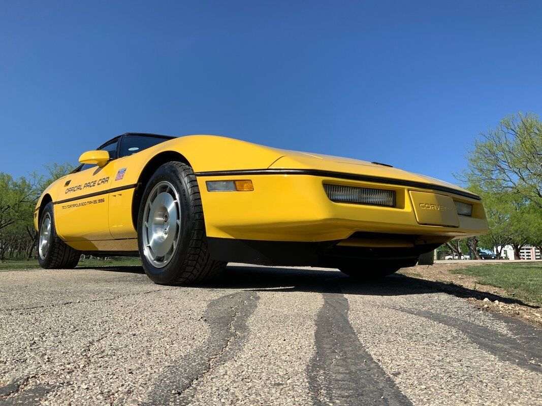 Chevrolet-Corvette-Cabriolet-1986-Yellow-Black-46162-6