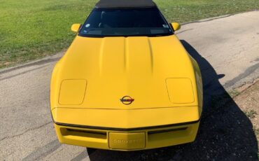 Chevrolet-Corvette-Cabriolet-1986-Yellow-Black-46162-8