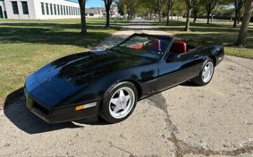 Chevrolet-Corvette-Cabriolet-1987-Black-Red-50327-1