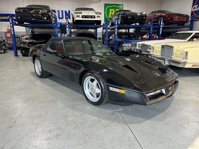 Chevrolet-Corvette-Cabriolet-1987-Black-Red-50327-14