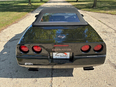 Chevrolet-Corvette-Cabriolet-1987-Black-Red-50327-16