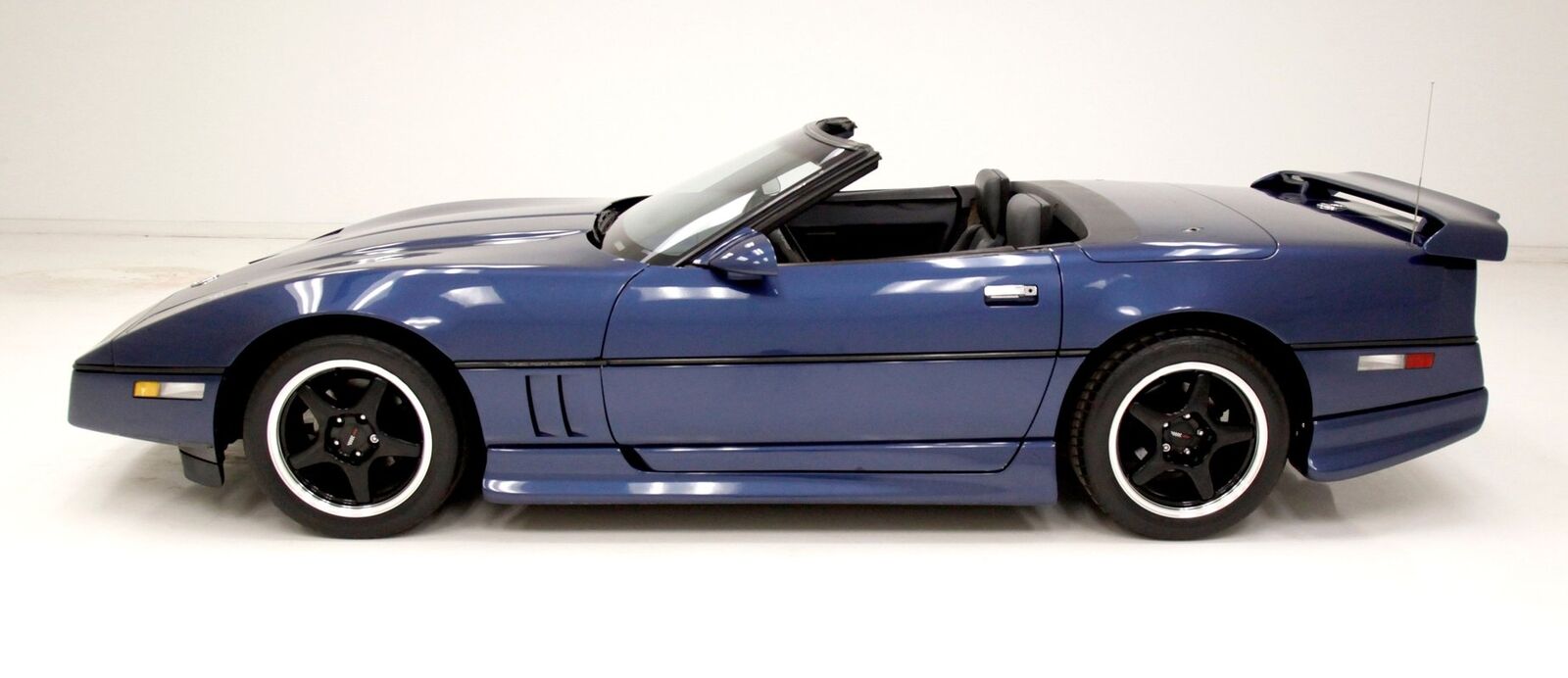 Chevrolet-Corvette-Cabriolet-1987-Blue-Gray-253776-4