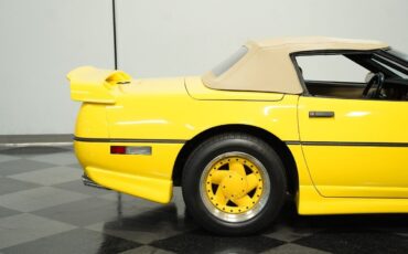 Chevrolet-Corvette-Cabriolet-1987-Yellow-Tan-87403-26