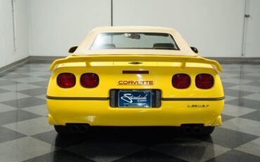 Chevrolet-Corvette-Cabriolet-1987-Yellow-Tan-87403-9