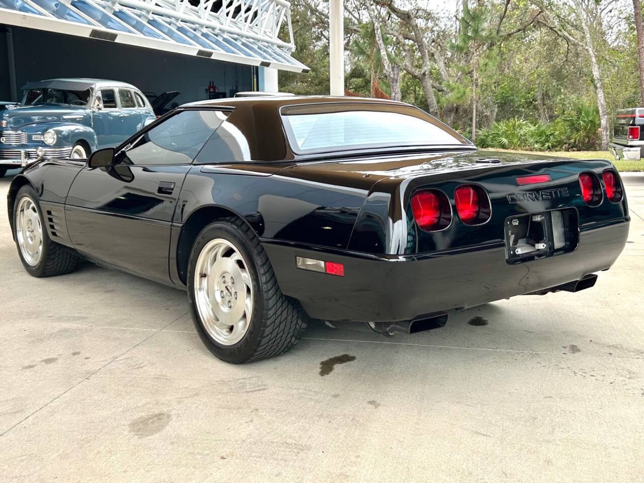 Chevrolet-Corvette-Cabriolet-1993-Black-Black-45995-7