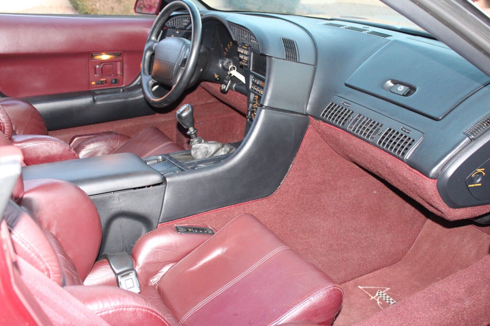 Chevrolet-Corvette-Cabriolet-1993-Ruby-Red-Ruby-Red-23128-18