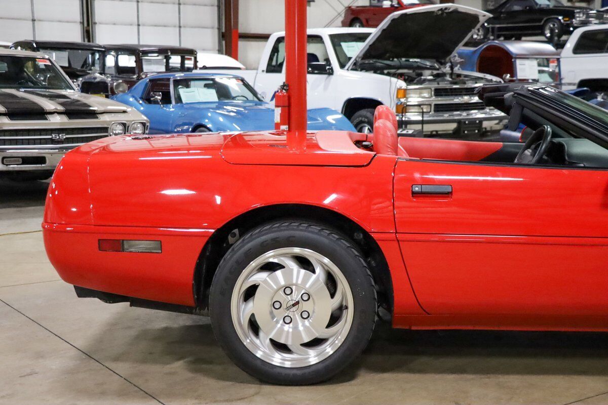 Chevrolet-Corvette-Cabriolet-1995-Red-Red-37681-8