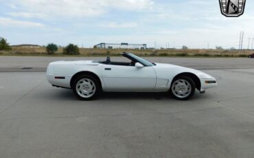 Chevrolet-Corvette-Cabriolet-1995-White-Black-98460-3