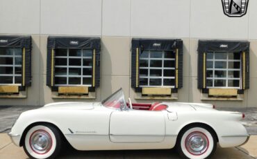 Chevrolet-Corvette-Coupe-1954-White-Red-130022-6