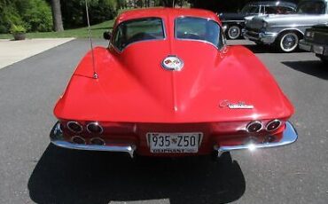 Chevrolet-Corvette-Coupe-1963-Red-Tan-20722-12