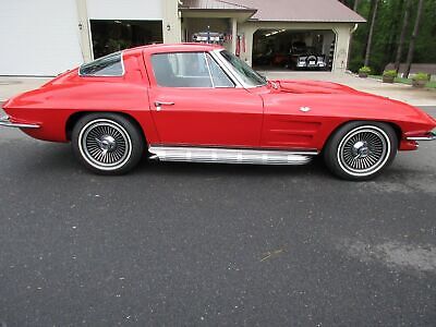 Chevrolet-Corvette-Coupe-1963-Red-Tan-20722-3