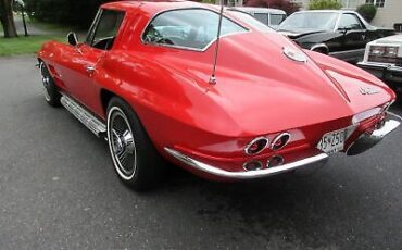 Chevrolet-Corvette-Coupe-1963-Red-Tan-20722-6