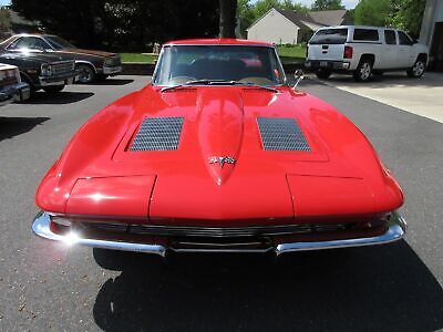 Chevrolet-Corvette-Coupe-1963-Red-Tan-20722-9