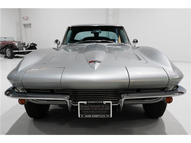 Chevrolet-Corvette-Coupe-1963-Silver-Blue-128471-2