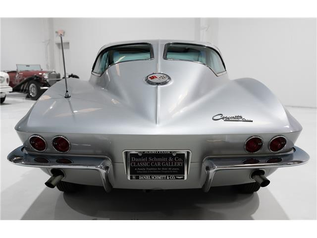 Chevrolet-Corvette-Coupe-1963-Silver-Blue-128471-6