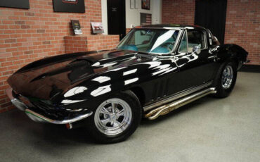 Chevrolet-Corvette-Coupe-1965-Black-White-61221-5