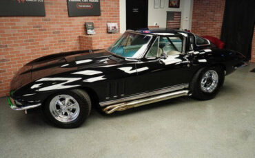 Chevrolet-Corvette-Coupe-1965-Black-White-61221-6