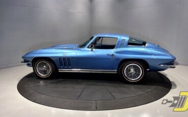 Chevrolet-Corvette-Coupe-1965-Blue-Blue-148253-2