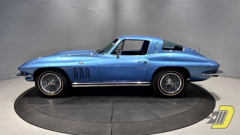 Chevrolet-Corvette-Coupe-1965-Blue-Blue-148253-31