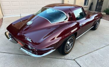 Chevrolet-Corvette-Coupe-1965-Burgundy-Black-131649-10