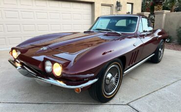 Chevrolet-Corvette-Coupe-1965-Burgundy-Black-131649-21