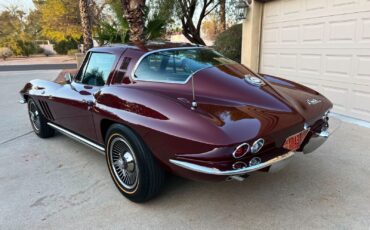 Chevrolet-Corvette-Coupe-1965-Burgundy-Black-131649-3