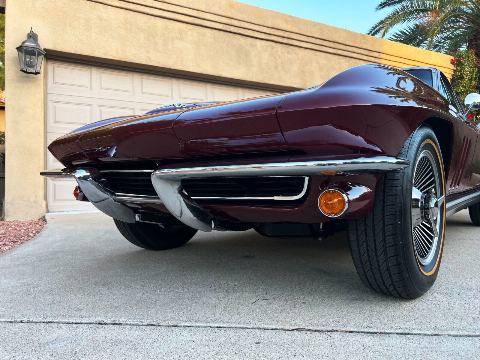 Chevrolet-Corvette-Coupe-1965-Burgundy-Black-131649-6