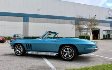 Chevrolet-Corvette-Coupe-1966-Blue-Blue-145232-10