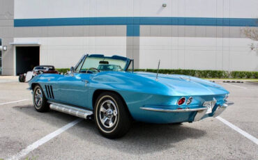 Chevrolet-Corvette-Coupe-1966-Blue-Blue-145232-11