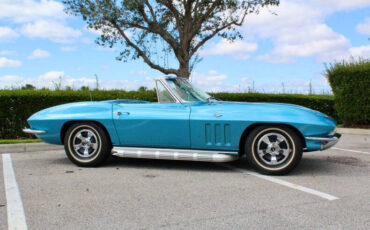 Chevrolet-Corvette-Coupe-1966-Blue-Blue-145232-2