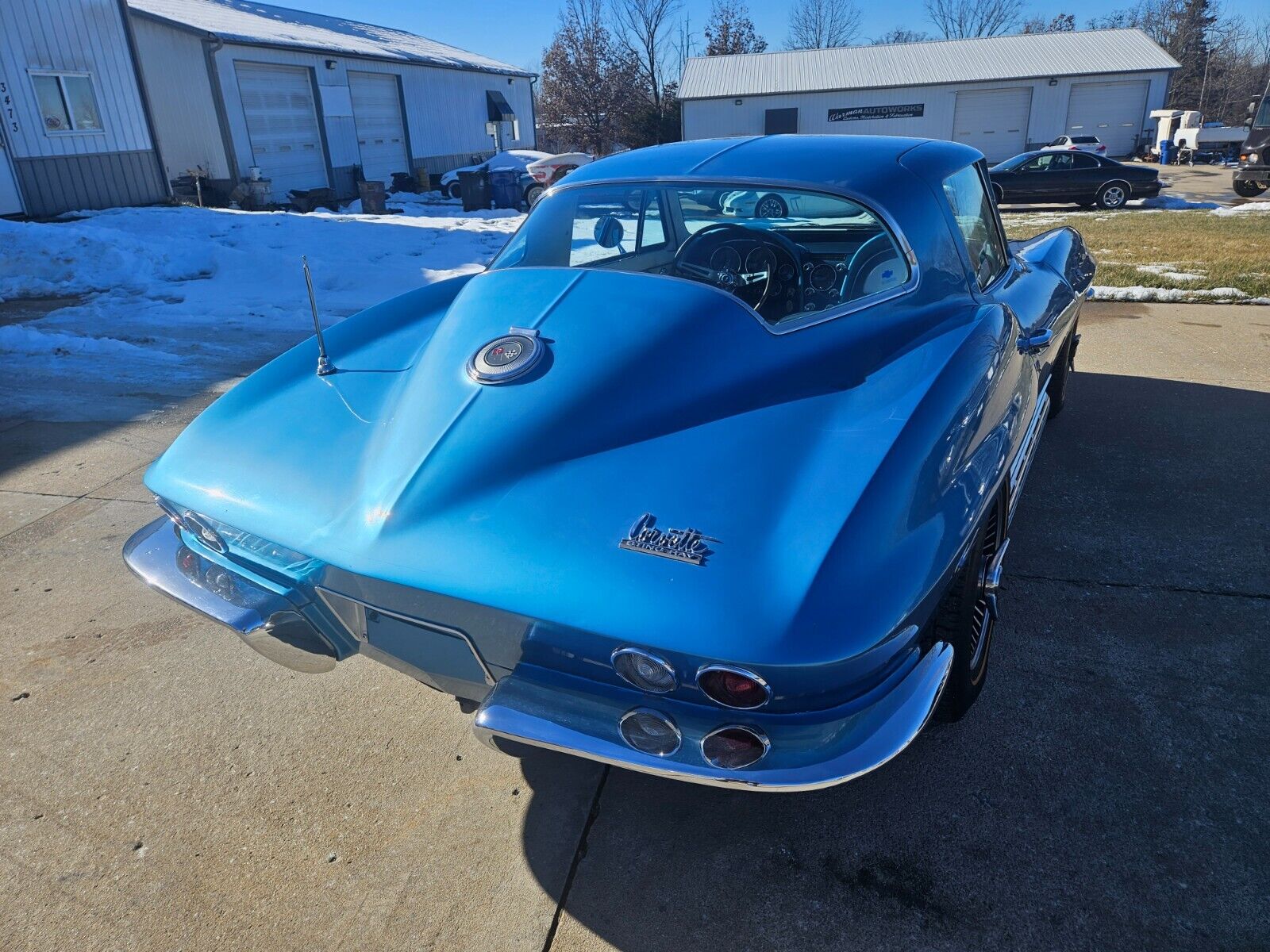 Chevrolet-Corvette-Coupe-1966-NASSAU-BLUE-BLUE-WHITE-118330-10