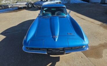 Chevrolet-Corvette-Coupe-1966-NASSAU-BLUE-BLUE-WHITE-118330-3