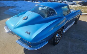 Chevrolet-Corvette-Coupe-1966-NASSAU-BLUE-BLUE-WHITE-118330-7