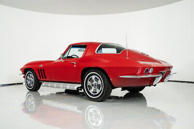 Chevrolet-Corvette-Coupe-1966-Red-Black-12592-9