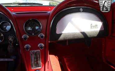 Chevrolet-Corvette-Coupe-1966-Red-Red-34063-2