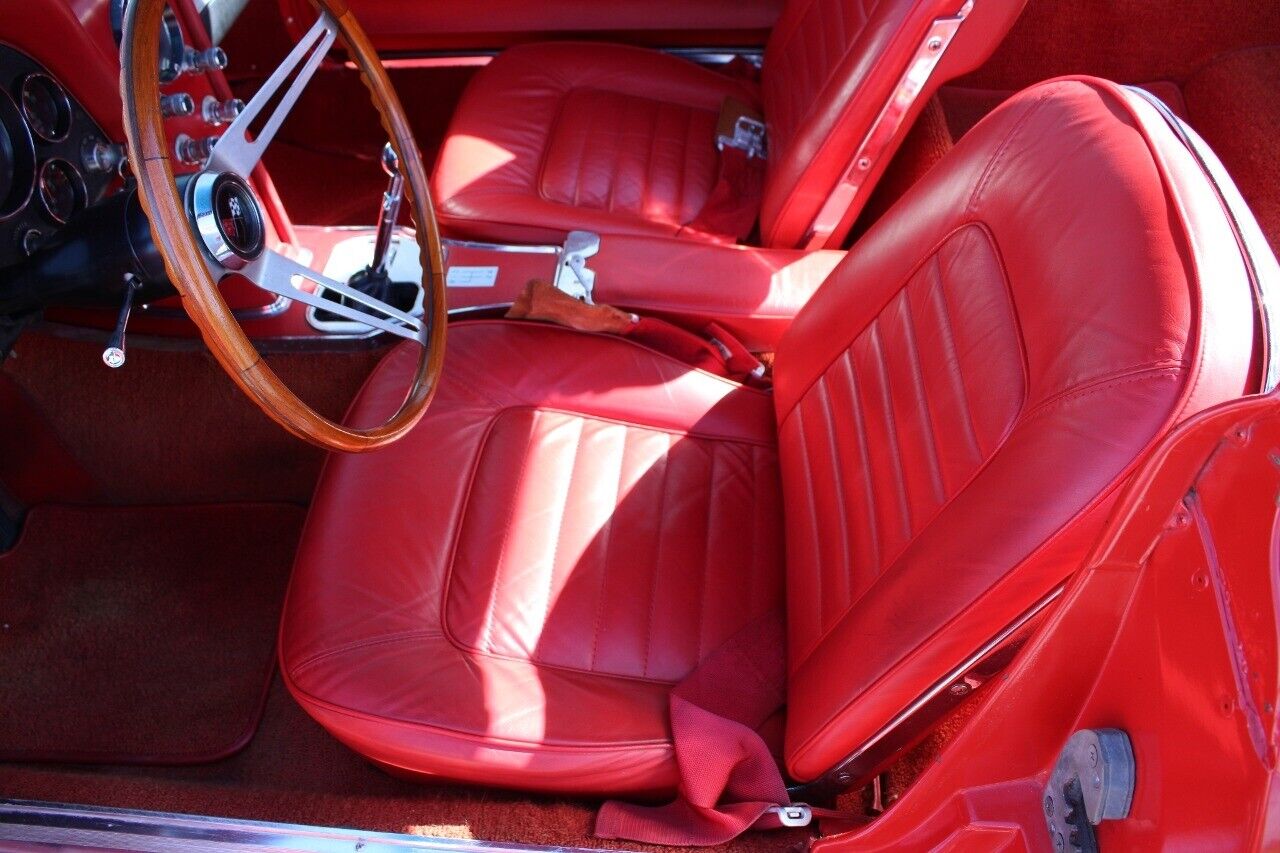 Chevrolet-Corvette-Coupe-1966-Red-Red-34063-3