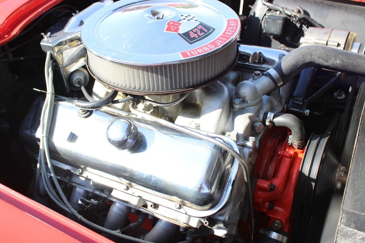 Chevrolet-Corvette-Coupe-1966-Red-Red-34063-5