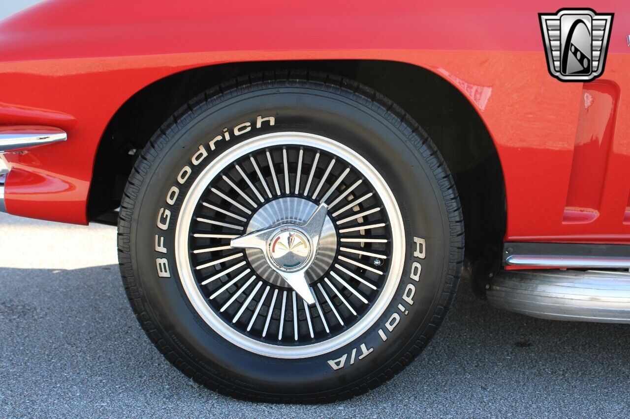 Chevrolet-Corvette-Coupe-1966-Red-Red-34063-6