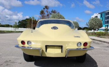 Chevrolet-Corvette-Coupe-1966-Yellow-Black-70967-5