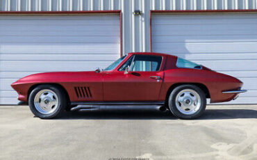 Chevrolet-Corvette-Coupe-1967-Burgundy-Black-91997-2