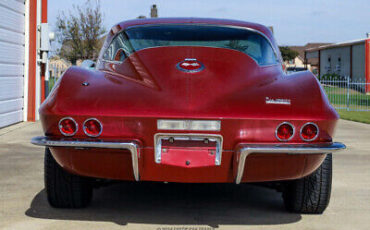 Chevrolet-Corvette-Coupe-1967-Burgundy-Black-91997-6