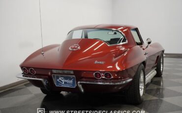 Chevrolet-Corvette-Coupe-1967-Marlboro-Maroon-Saddle-23170-10