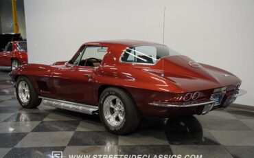 Chevrolet-Corvette-Coupe-1967-Marlboro-Maroon-Saddle-23170-7