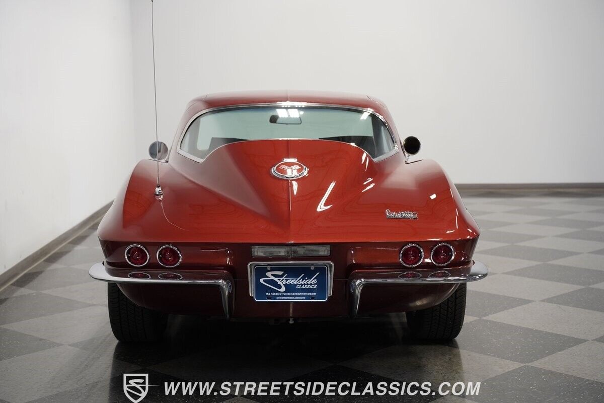 Chevrolet-Corvette-Coupe-1967-Marlboro-Maroon-Saddle-23170-9