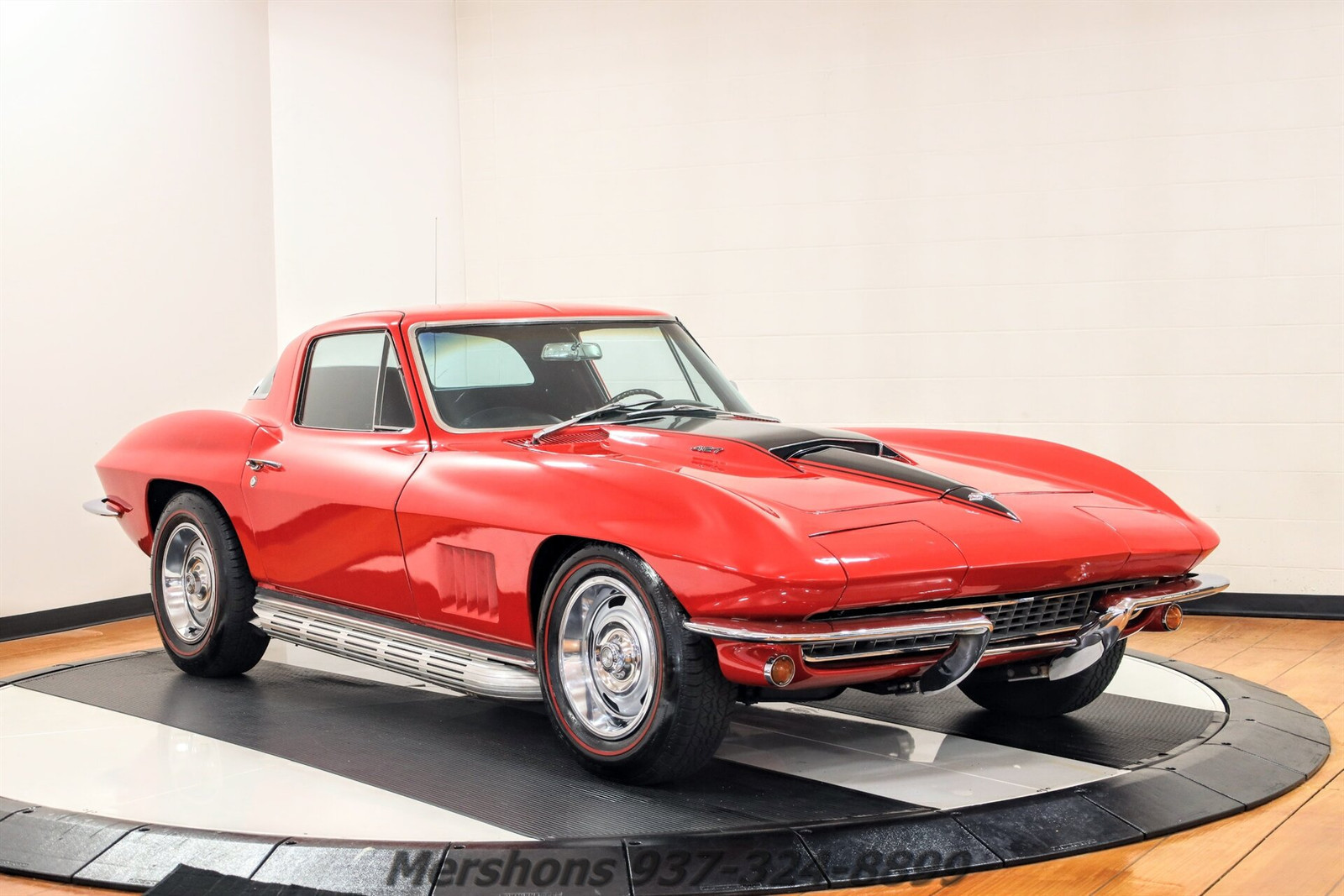 Chevrolet-Corvette-Coupe-1967-Red-Black-133102-4