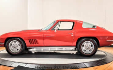 Chevrolet-Corvette-Coupe-1967-Red-Black-133102-6