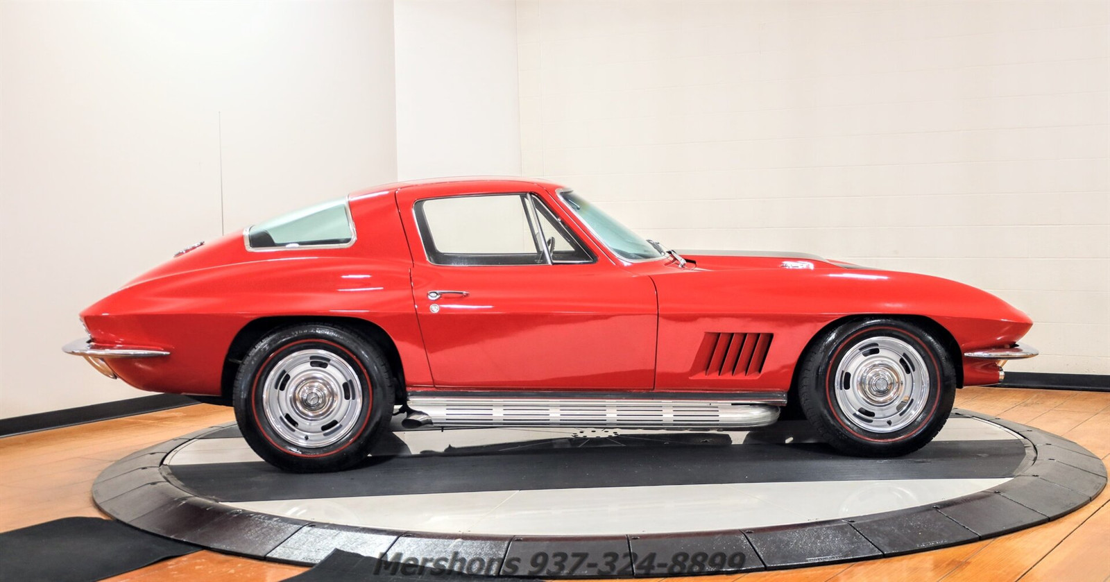 Chevrolet-Corvette-Coupe-1967-Red-Black-133102-7