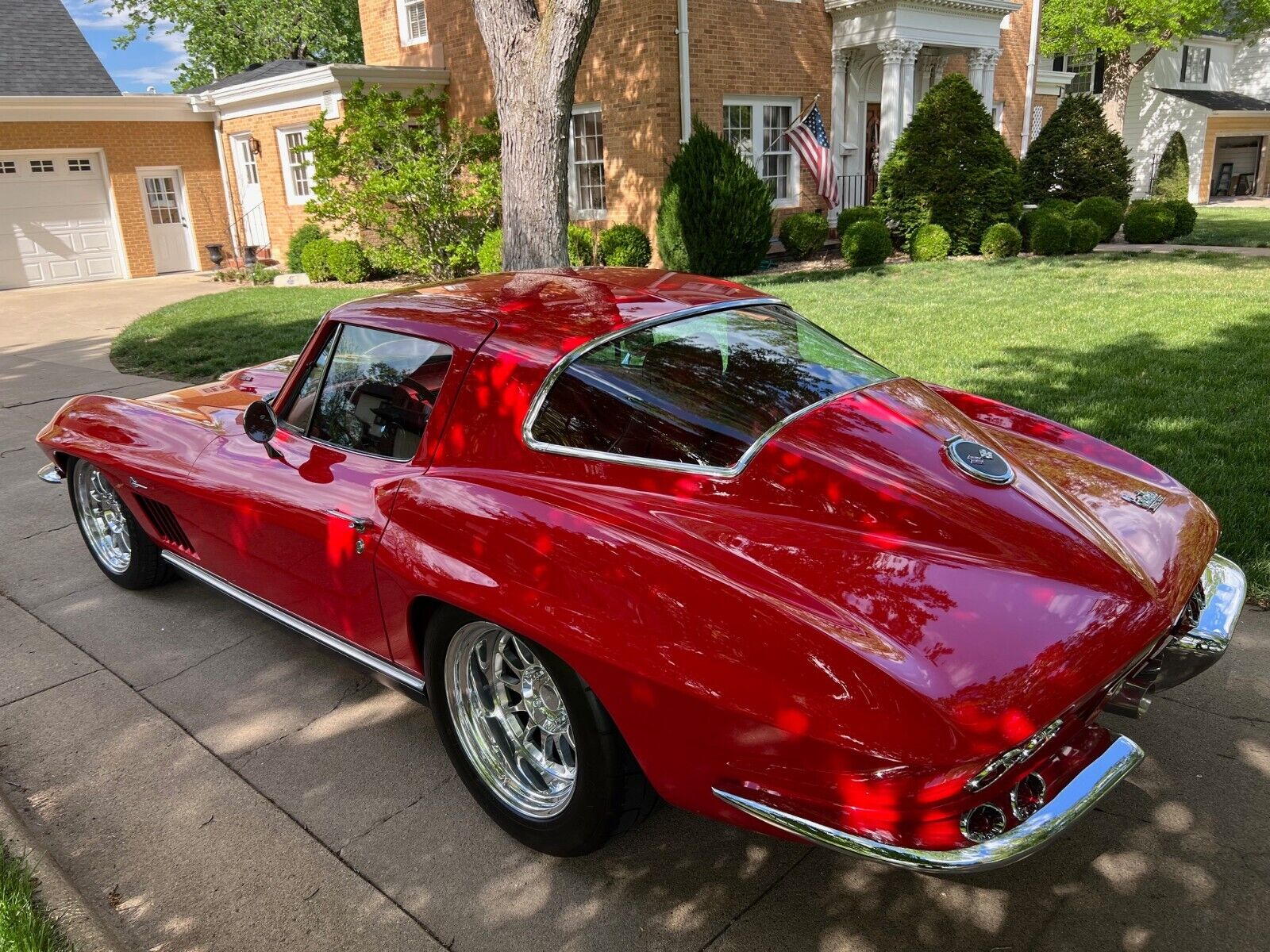 Chevrolet-Corvette-Coupe-1967-Red-Red-805-11