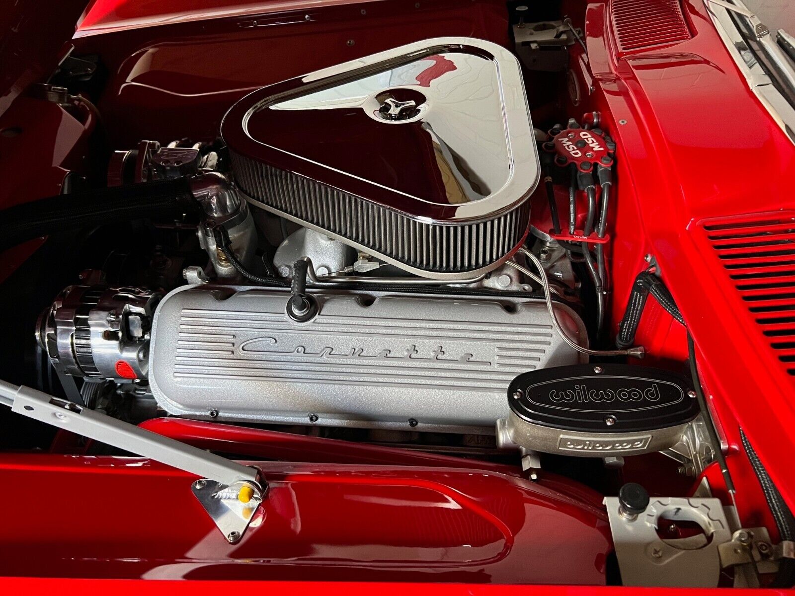 Chevrolet-Corvette-Coupe-1967-Red-Red-805-25