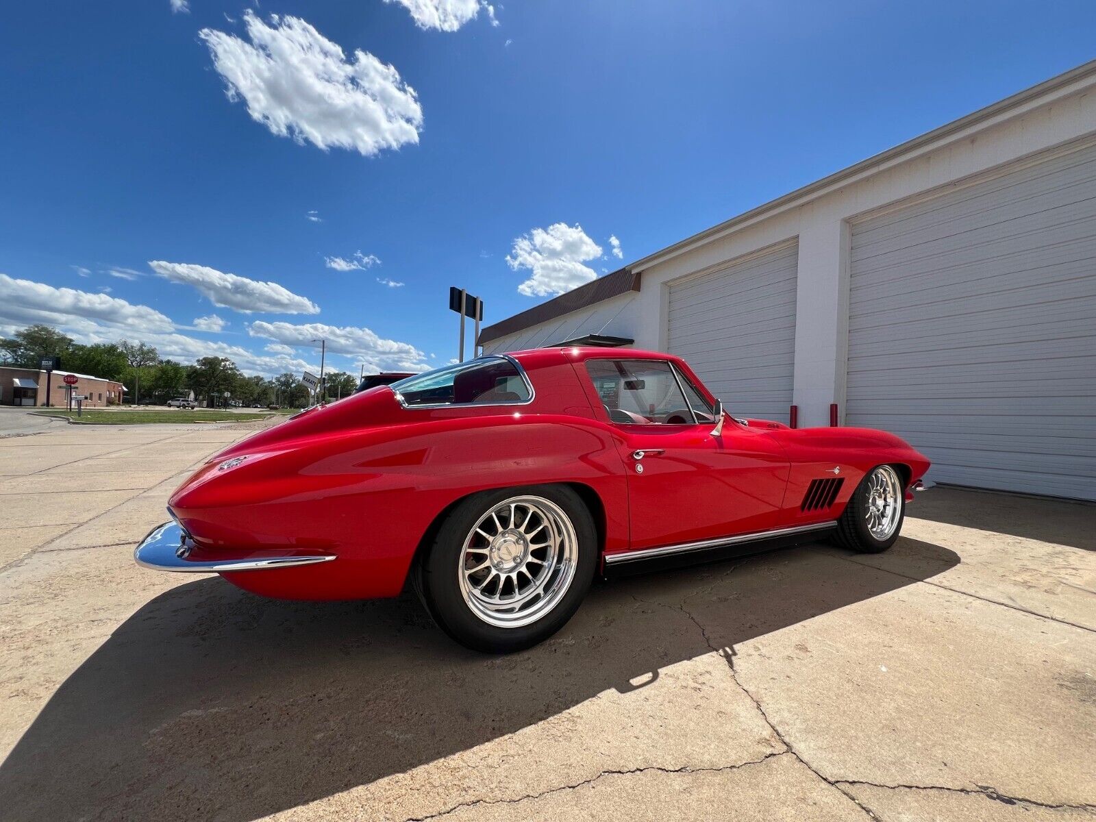 Chevrolet-Corvette-Coupe-1967-Red-Red-805-5